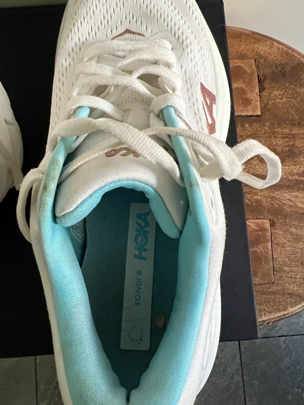 Hoka Bondi 8 in the "Frost / Rose Gold" colorway. - Picture 2 of 5